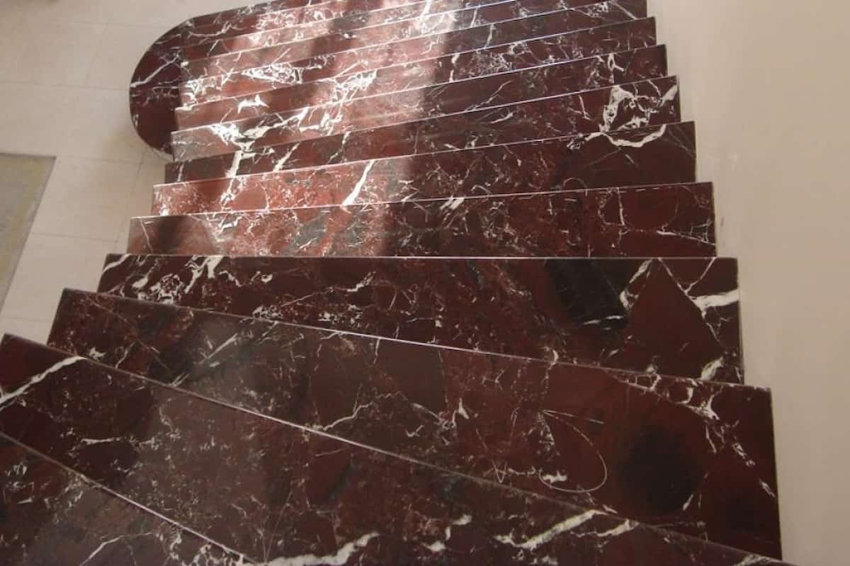  Rosso Levanto Marble; Dark Red White Veins Durable High Resistance Low Permeability 