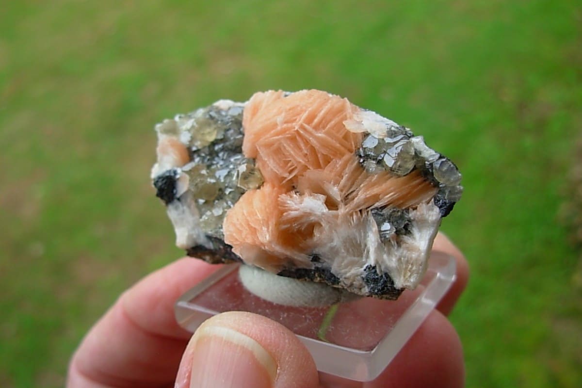  Orange Barite (Barium Sulfate) Crystalline Form Relatively Soft 