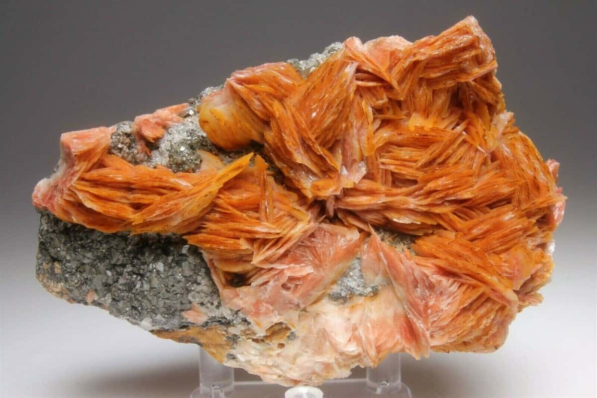  Orange Barite (Barium Sulfate) Crystalline Form Relatively Soft 